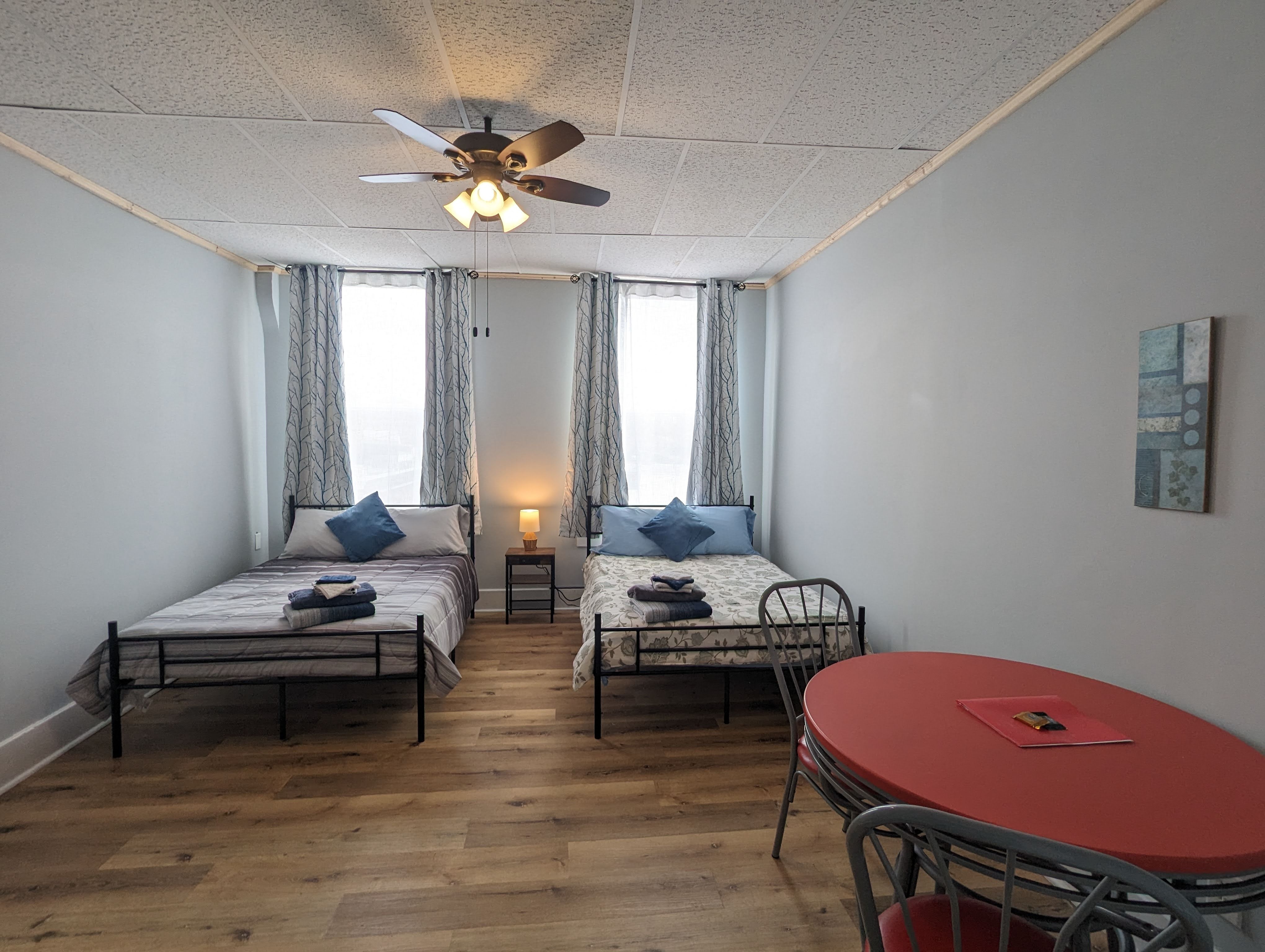 Private Studio Room with 2 Full Beds