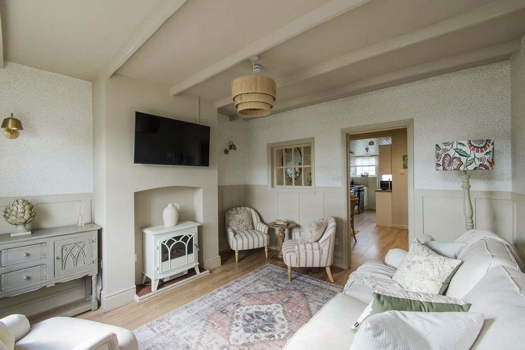 Chester 3BR Cottage - View 3